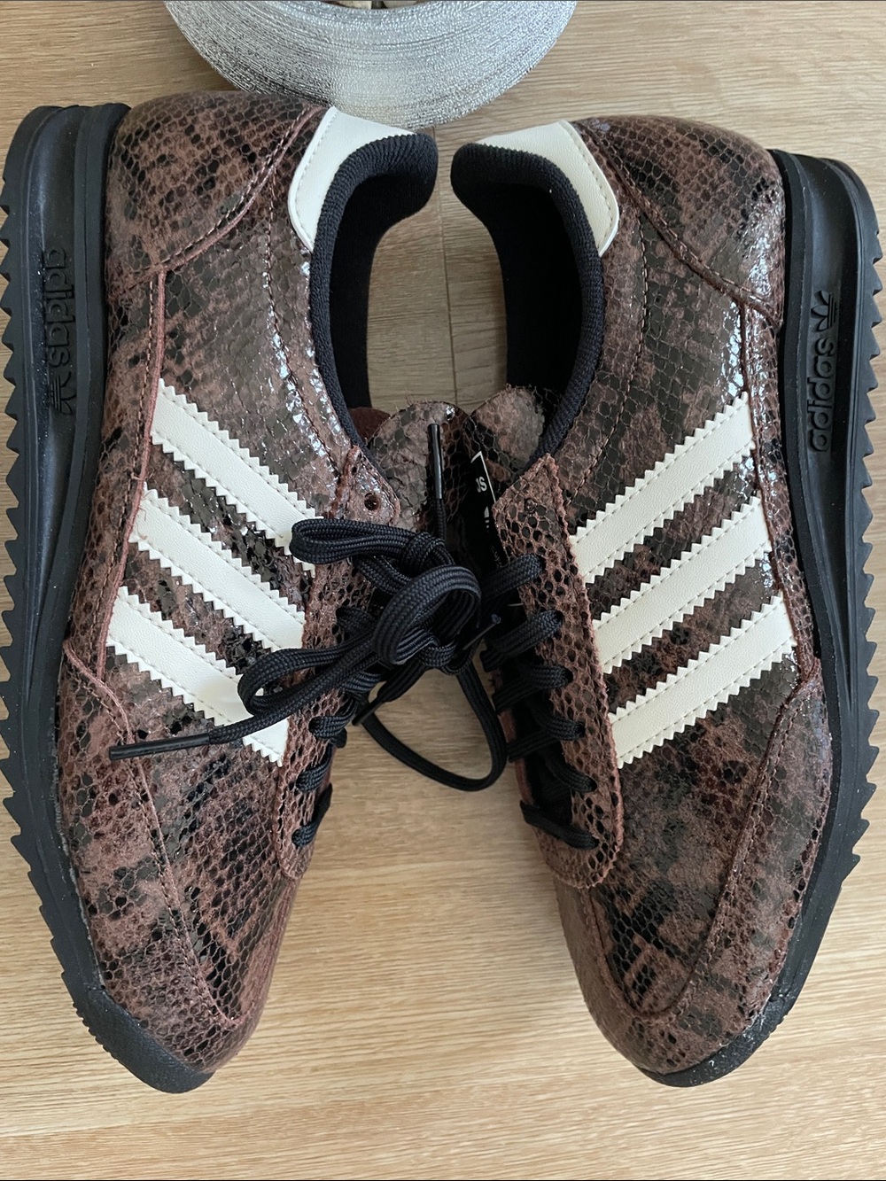 adidas. SL72 OG - Picture 5 of 14